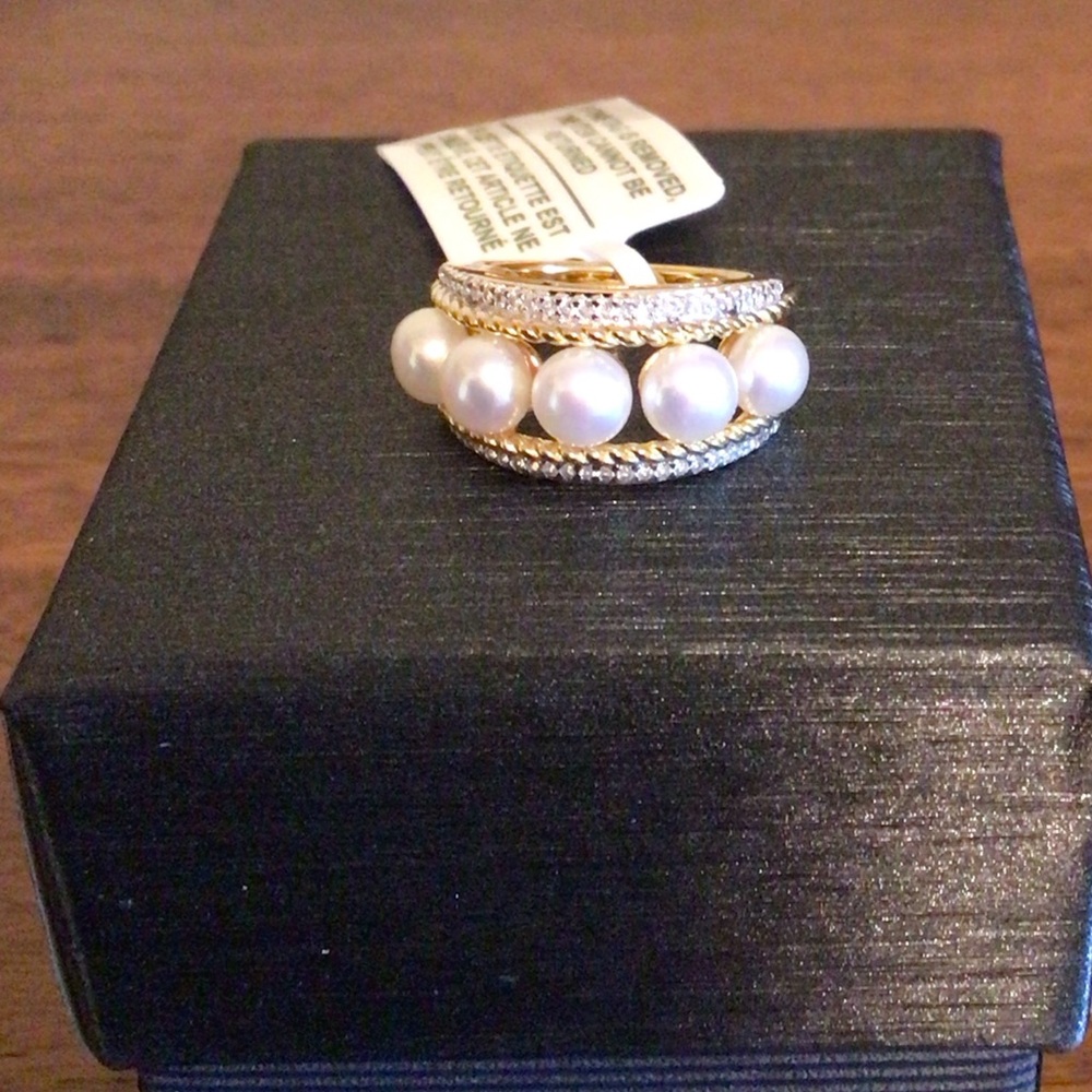 Sterling Silver Pearl Band Ring